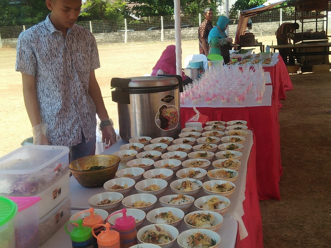 Kegiatan Outlet Soto Segeer H. Toha 5