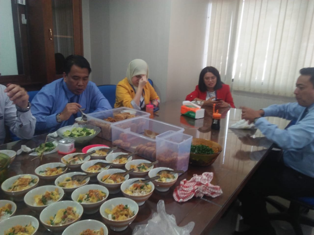 Kegiatan Outlet Soto Segeer H. Toha 7